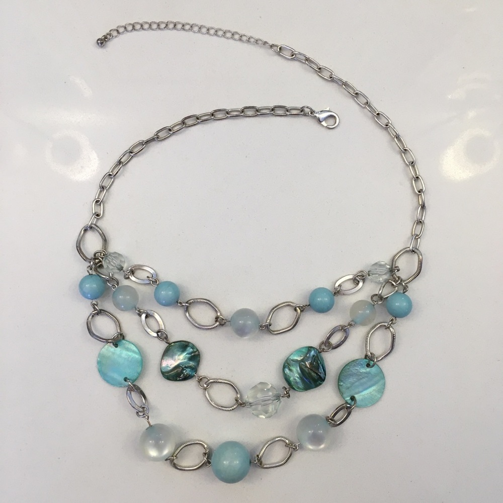 Turquoise beaded & silver chained necklace